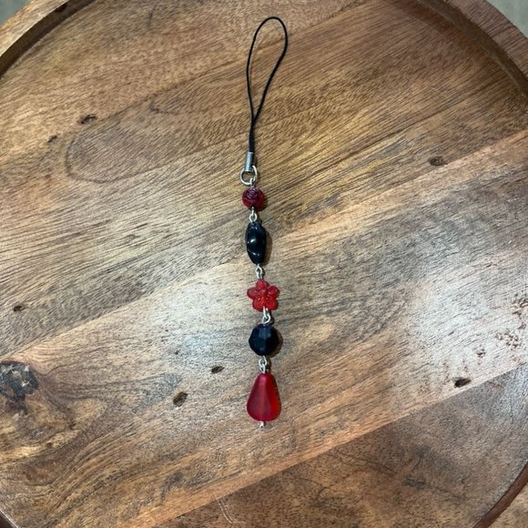 Red & Black Floral Bead Dangle Phone Charm | Handmade - Picture 1 of 3